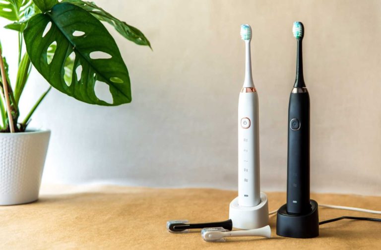 How to Pick the Best Toothbrush
